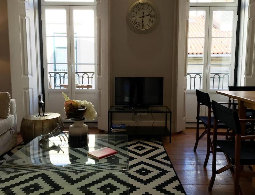 Sm2 Romantic By The Gardens Pr Real & Bairro Alto Apartment